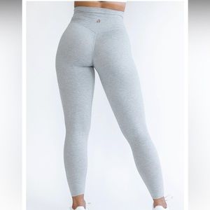 The Bare Warmth Legging : 26" - Ice Grey